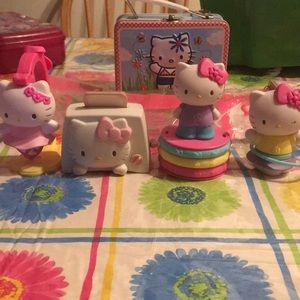 McDonald’s Hello Kitty 30th Anniversary Bundle 🐱